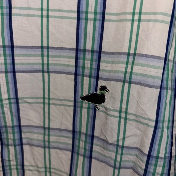 Mens properly tied dress shirt - Picture 3 of 4